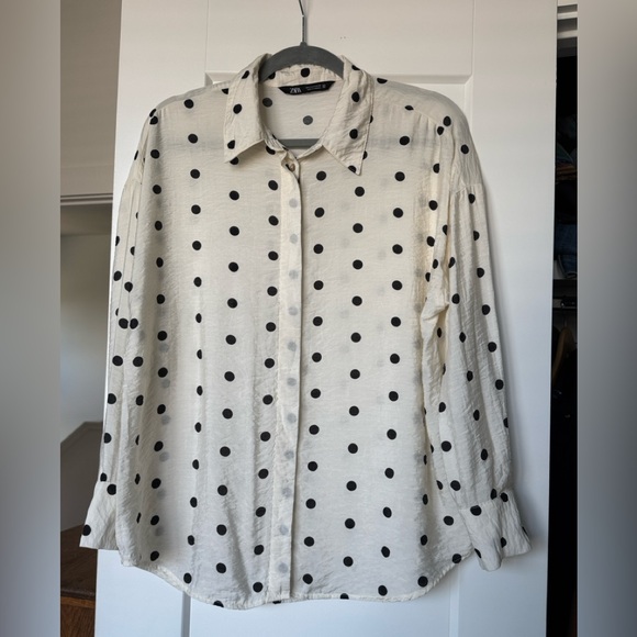 Zara Polka Dot blouse - Picture 2 of 7